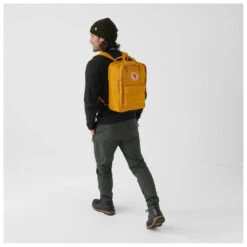 FJÄLLRÄVEN Kånken Laptop 15'' - Daypack -Brunner Sales 2025 fjaellraeven kaanken laptop 15 daypack detail 6
