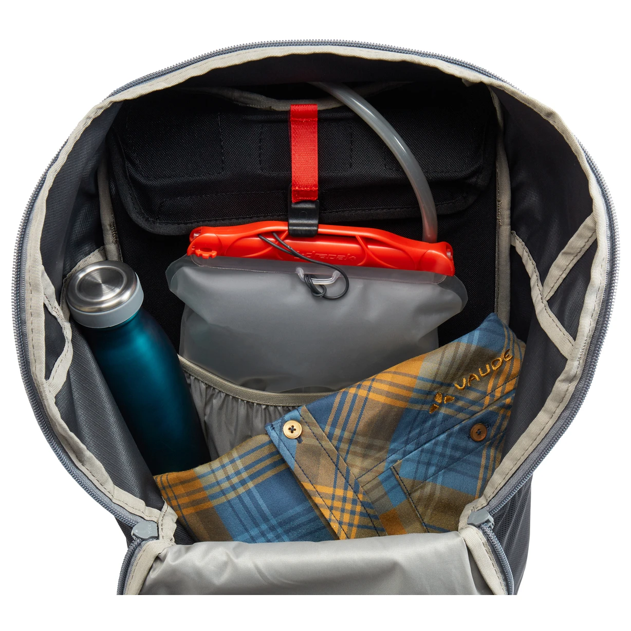 VAUDE Magus 26 - Walking Backpack 5 VAUDE Magus 26 - Walking Backpack - Image 3